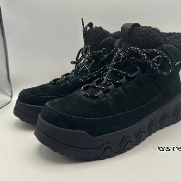 UGG Women's 9.5 TERRETRAIL Cozy Laced up Black SUEDE Sheepskin - Picture 1 of 8